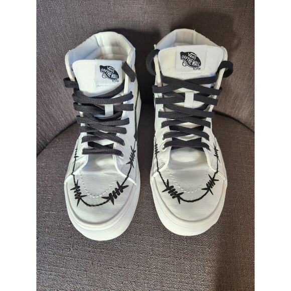 Hand Painted Custom Vans M6/W7.5 - Picture 6 of 12